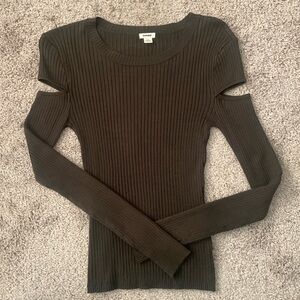 Garage Cut out Sleeve Top